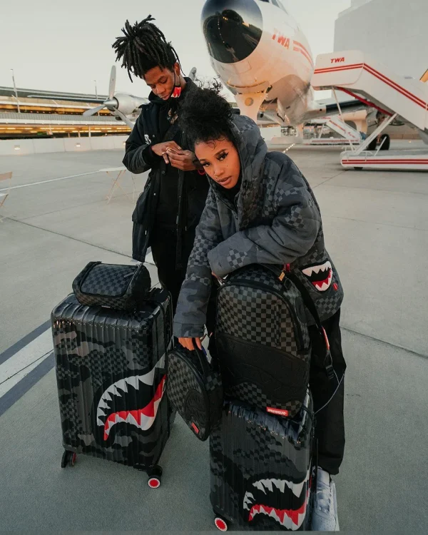 3AM SHARKNAUTICS 29.5 FULL-SIZE LUGGAGE