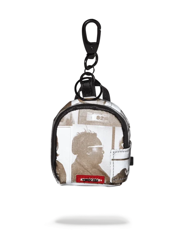 LAQUAN SMITH SCAMMER 3M KEYCHAIN (SMELL PROOF)