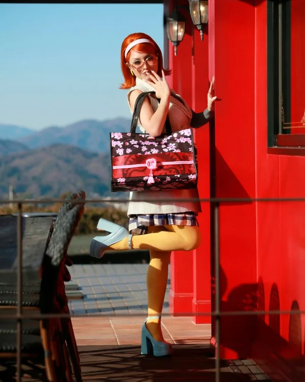 OUKA KENRAN HAYUMI HOKAZANO OFFICIAL COLLAB TORTUGA TOTE