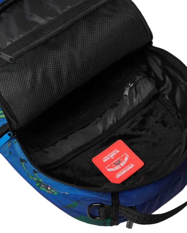 BATMAN ISLAND BACKPACK (DLXR)