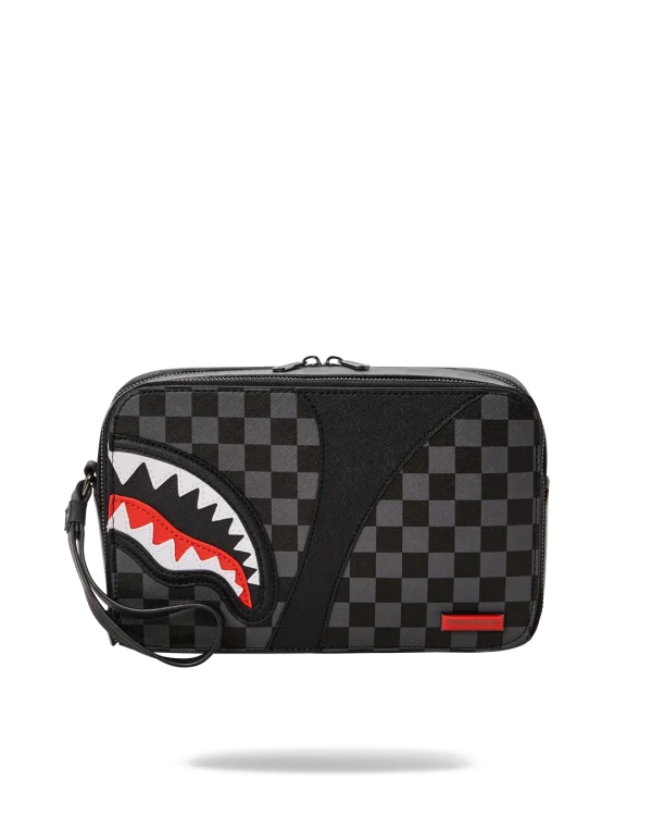 HENNY AIIR TO THE THRONE TOILETRY BAG