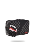HENNY AIIR TO THE THRONE TOILETRY BAG