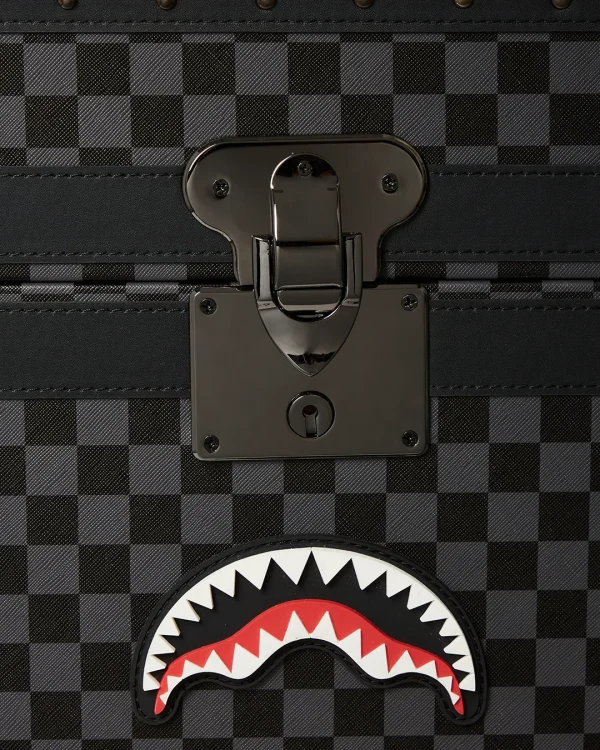 VANQUISH II WARDROBE TRUNK