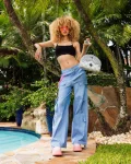 A.I.8 AFRICAN INTELLIGENCE BOOKED & BUSY SHARK HANDBAG