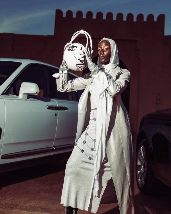 A.I.8 AFRICAN INTELLIGENCE - ORIGIN STORY GLOBE BAG