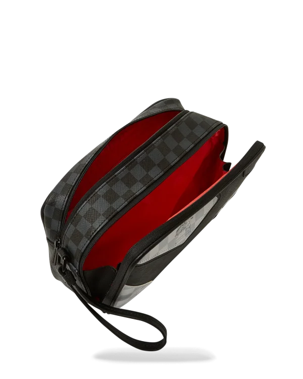 TRIPLE DECKER HEIR TO THE THRONE TOILETRY BAG