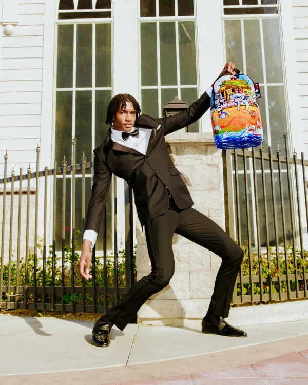NOAH'S SH-ARK-MOUTH DLXSR BACKPACK