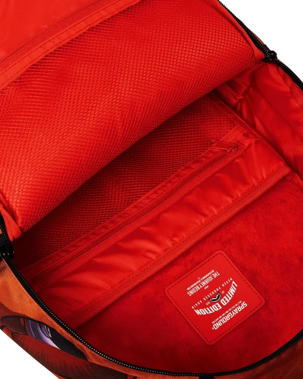 FIVE NIGHTS AT FREDDY'S SHARK DLXSR BACKPACK