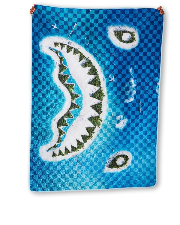 SHARK ISLAND PACKABLE BEACH MAT BLANKET WATER RESISTANT CONVERTIBLE TOTE