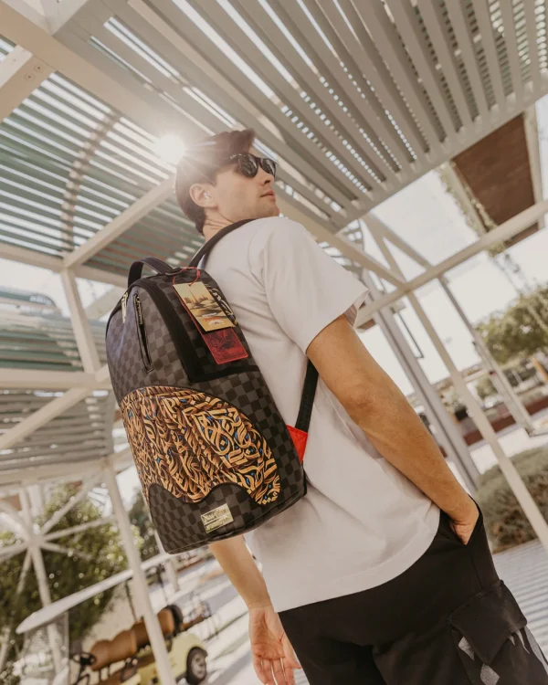DIAA ALLAM SEEKING PERFECTION 001 BACKPACK
