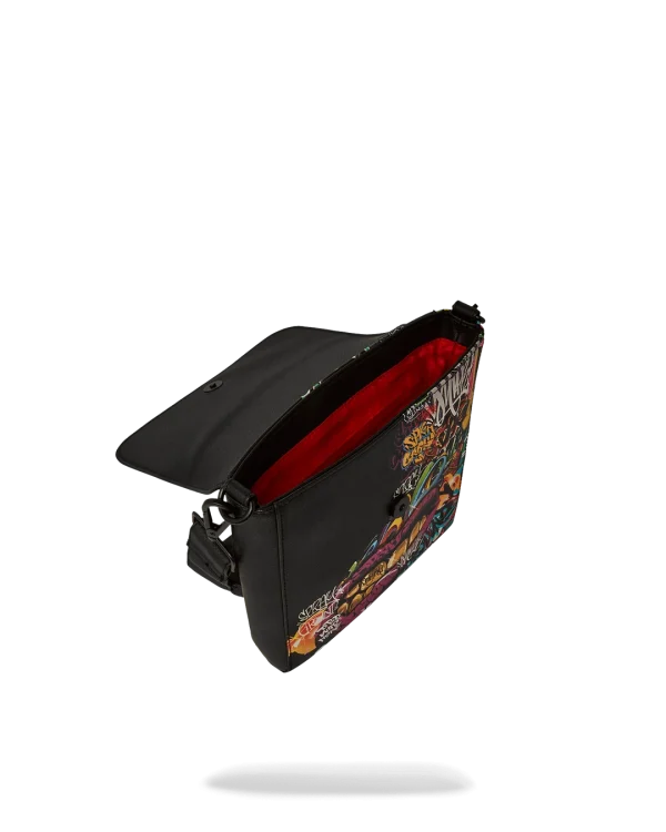 HALF GRAF LIPS MESSENGER BAG