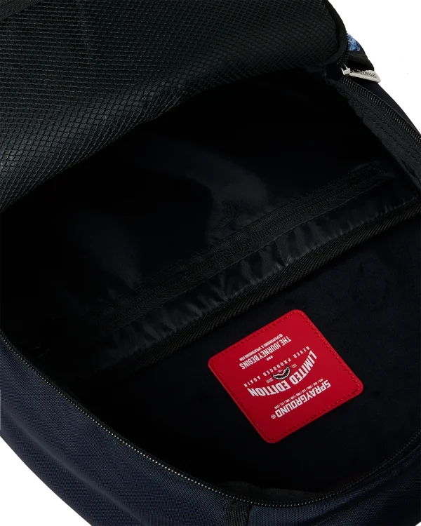 WAVEBREAKER SHARK BACKPACK
