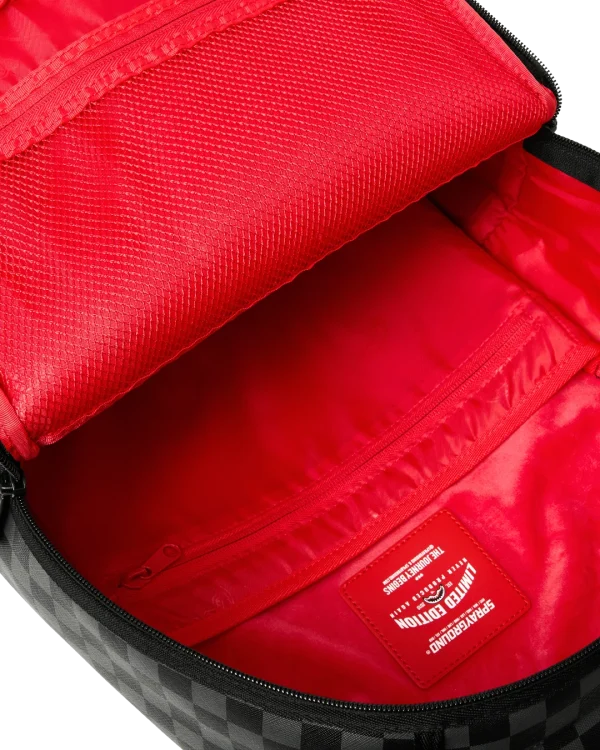 LOONEY TUNES OFFICIAL COLLAB - RUMBLE IN THE SHARK BACKPACK