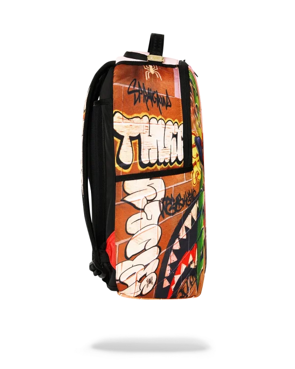 MARVEL SPIDERMAN CHILLIN BACKPACK