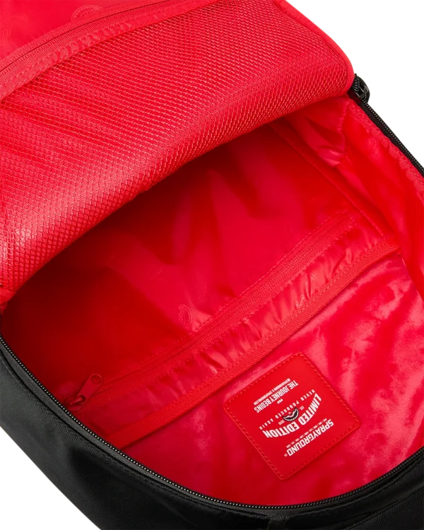 SHARK CENTRAL 2 BEYOND BACKPACK