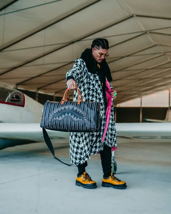 ILLUCHAINS DUFFLE