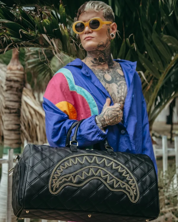 NOIR QUILT GOLD CHAIN SHARK DUFFLE