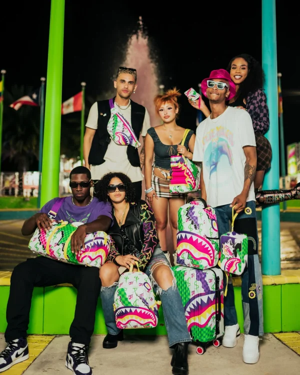 DREAMY TECHNICOLOR DUFFLE
