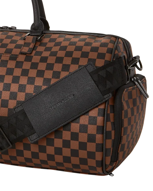 THE ARTISTS TOUCH DUFFLE