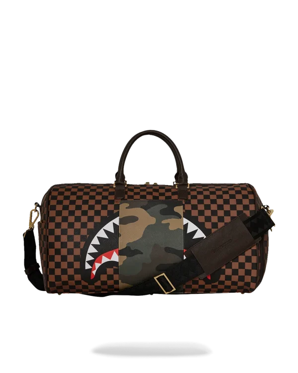 EXTERIOR GOLD ZIP POCKET SHARKS IN PARIS DUFFLE