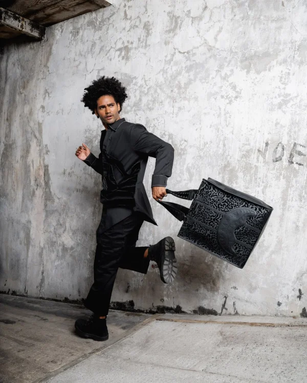 SPYCRAFT PREDATOR DUFFLE CARRY-ON BAG
