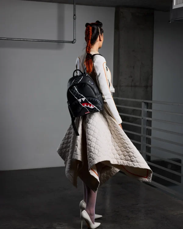 SHARK SLASH SAVAGE BACKPACK