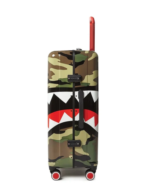 SHARKNAUTICS (CAMO) 29.5 FULL-SIZE LUGGAGE