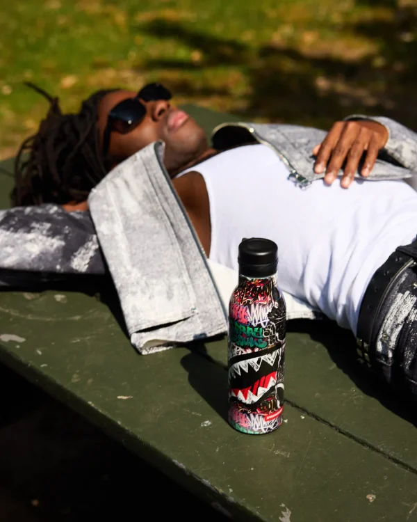 GRAFFITI REVEAL WATER BOTTLE