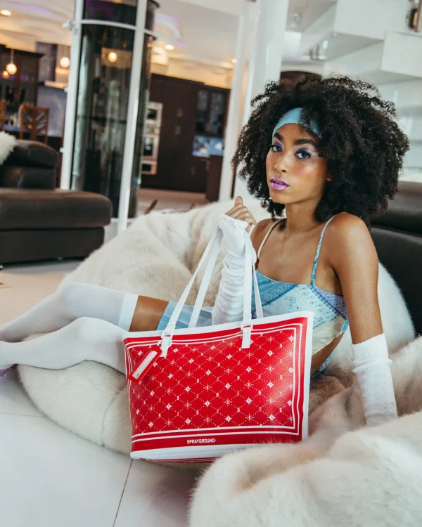 MODUS OPERANDI TOTE