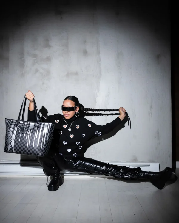 CHATEAU GHOST TOTE