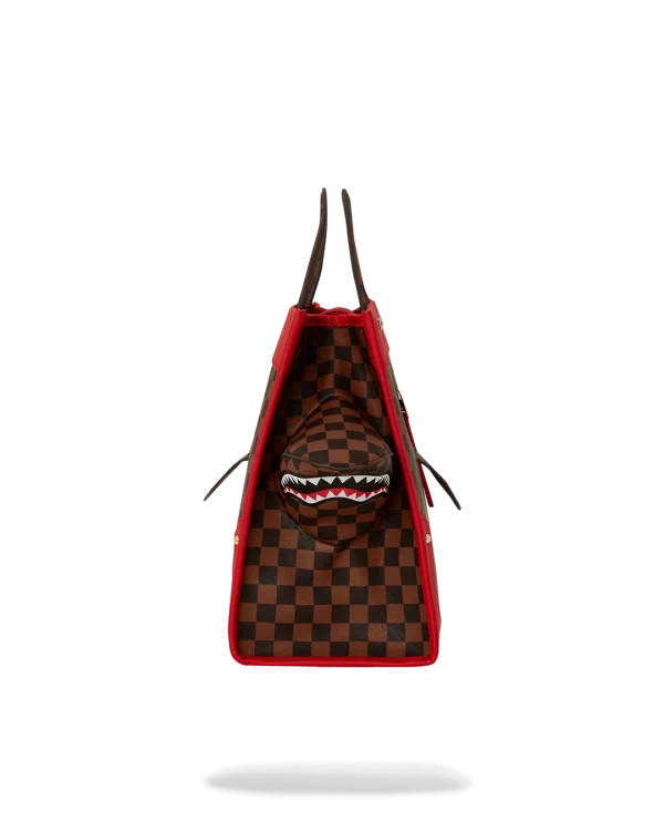 ALL OR NOTHING SHARKS IN PARIS TOTE