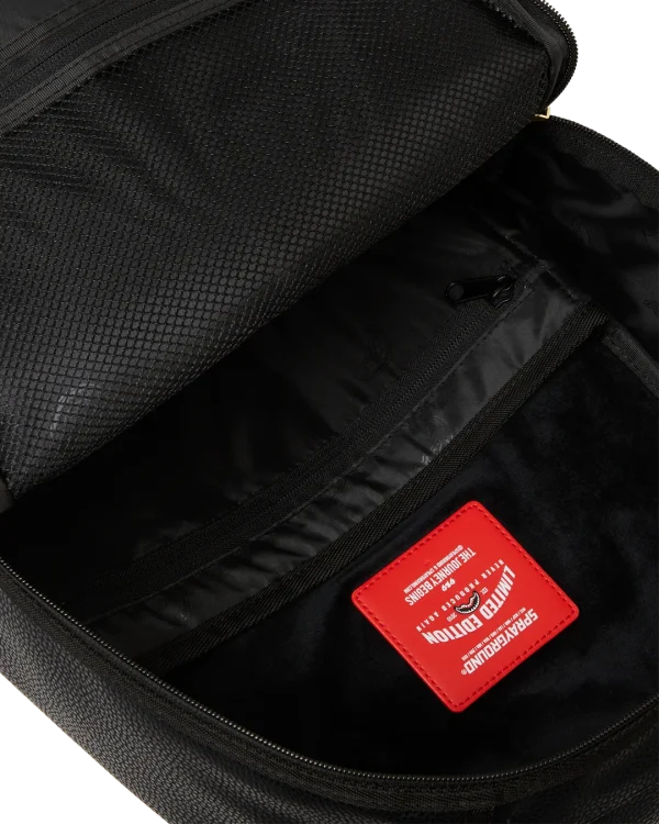 SHARK CENTRAL GILDED BITE BACKPACK