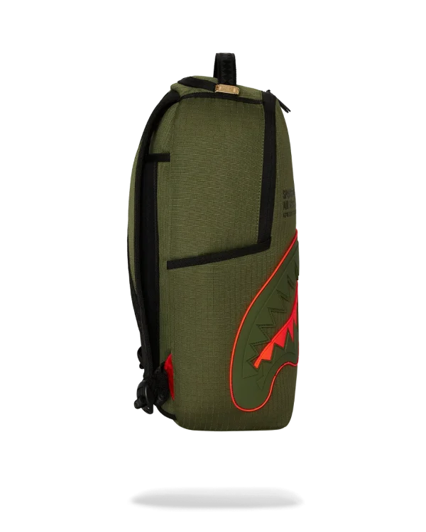 SHARK CENTRAL AIRBORNE BACKPACK