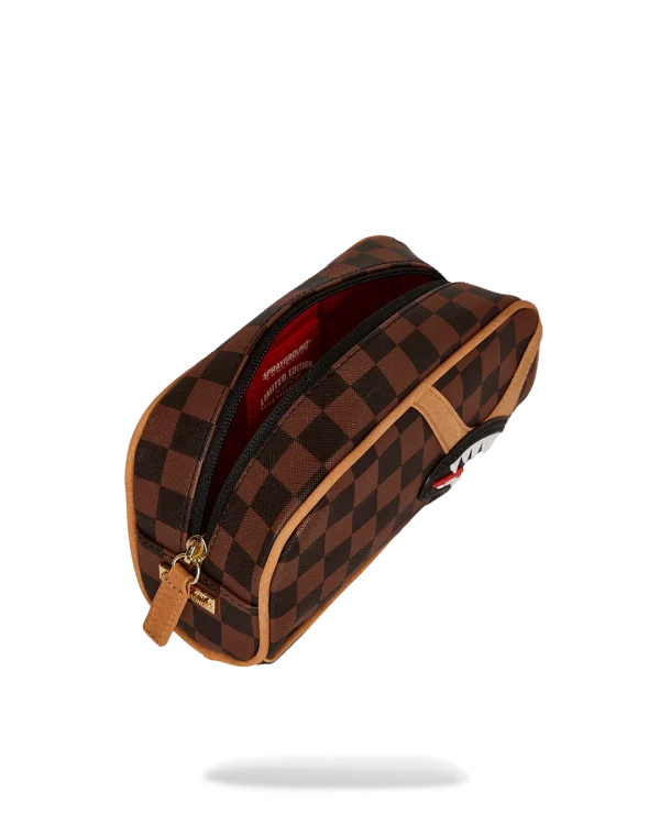 HENNYVILLE POUCH