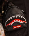 KNIT COMMANDER BACKPACK KEYCHAIN