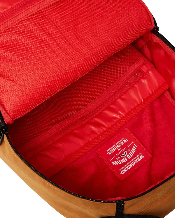 SHARK CENTRAL INTERIOR DLX BACKPACK