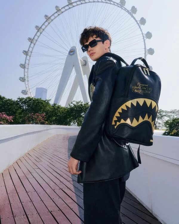 SHARK CENTRAL GILDED BITE BACKPACK