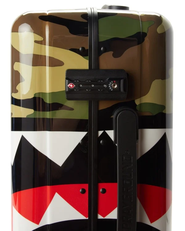 SHARKNAUTICS (CAMO) 21.5 CARRY-ON LUGGAGE